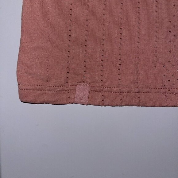 3 Lululemon tanks in XS (Size 4) in excellent condition - Picture 5 of 16